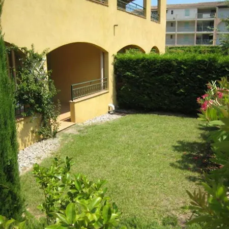 T3 Avec Grand Jardin Privé, Climatisation Et Parking - Fr-1-100-205 Cavalaire-sur-Mer