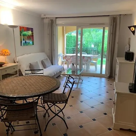 T3 Avec Grand Jardin Privé, Climatisation Et Parking - Fr-1-100-205 Apartamento